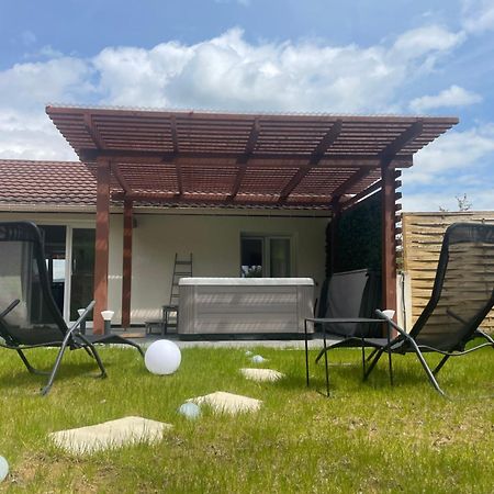 Sinalospa - Culiacan - Appartement Jardin Jacuzzi Sauna A 5 Minutes De Nancy Place Stanislas Champigneulles Exterior foto